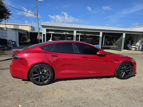 2022 Tesla Model S Base