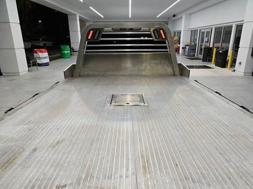 Summit White 2024 Chevrolet Silverado 3500 LT