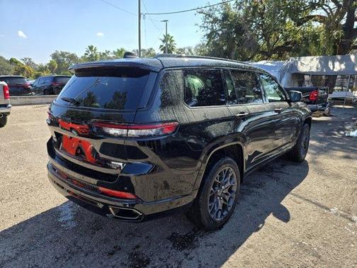 2025 Jeep Grand Cherokee L Summit