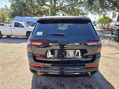 2025 Jeep Grand Cherokee L Summit