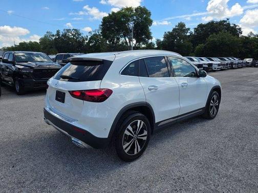 Polar White 2025 Mercedes-Benz GLA 250 Base