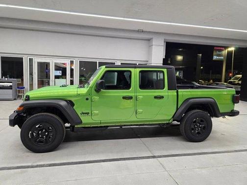 2026 Jeep Gladiator Sport