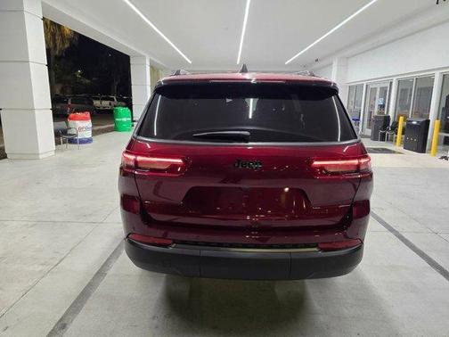 Velvet Red Pearlcoat 2026 Jeep Grand Cherokee L Laredo