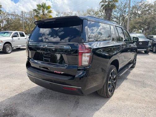 2021 Chevrolet Suburban RST