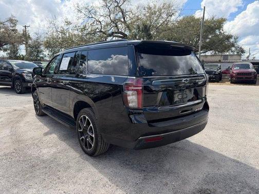 2021 Chevrolet Suburban RST