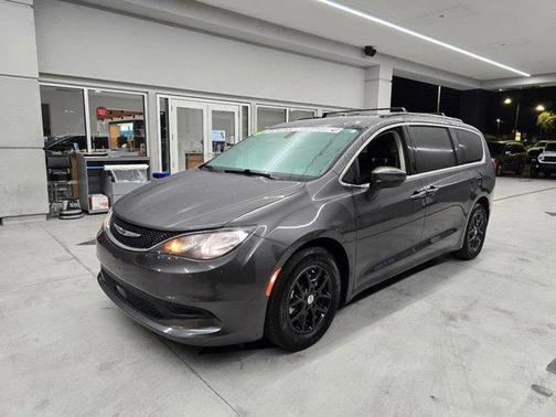 2021 Chrysler Voyager LXI