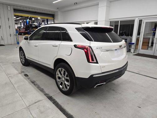 Crystal White Tri-Coat 2020 Cadillac XT5 Sport