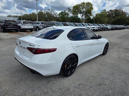 2020 Alfa Romeo Giulia Base