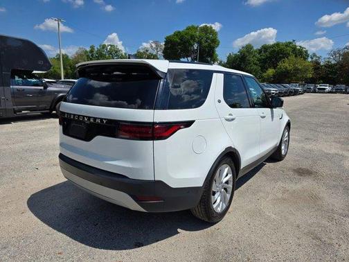 Fuji White 2025 Land Rover Discovery P300 S