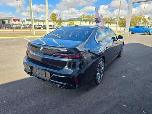 2024 BMW 760 760i xDrive