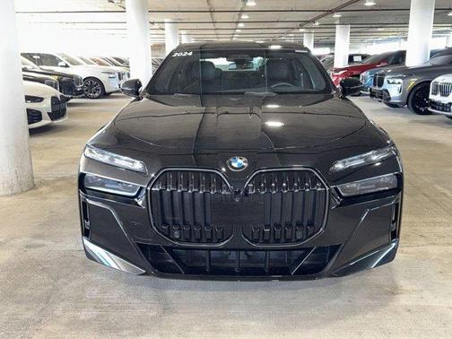 2024 BMW 760 760i xDrive