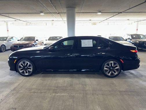 2024 BMW 760 760i xDrive