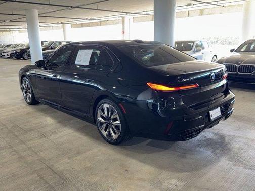 2024 BMW 760 760i xDrive