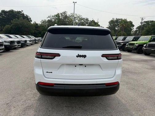 Bright White Clearcoat 2026 Jeep Grand Cherokee L Limited