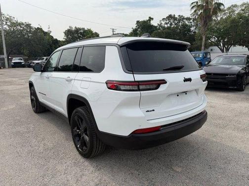 Bright White Clearcoat 2026 Jeep Grand Cherokee L Limited