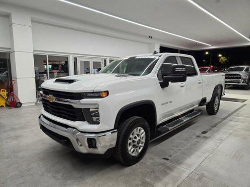2025 Chevrolet Silverado 2500 LT