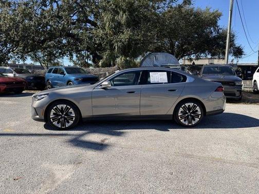 2025 BMW 540 i xDrive