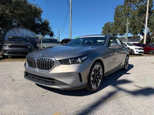 2025 BMW 540 i xDrive