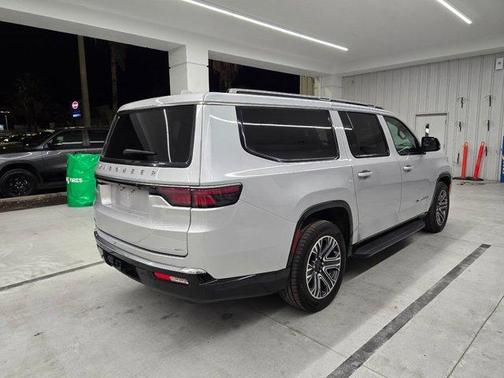 2023 Jeep Wagoneer L Series II