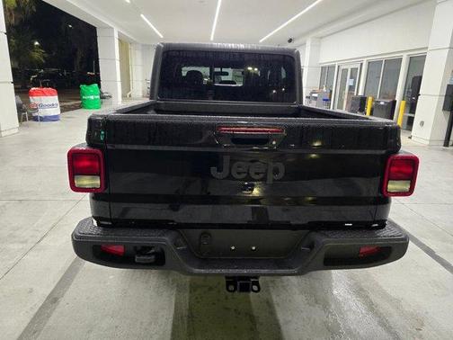 Black Clearcoat 2026 Jeep Gladiator Sport