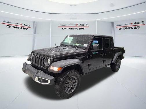 Black Clearcoat 2026 Jeep Gladiator Sport