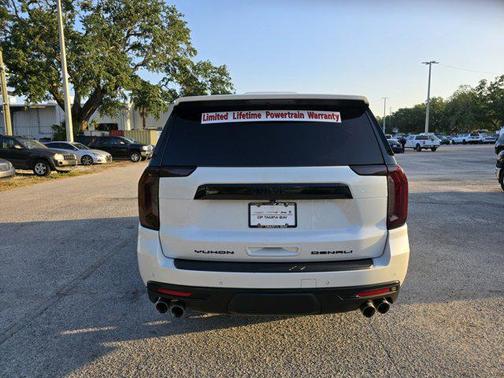 2022 GMC Yukon Denali