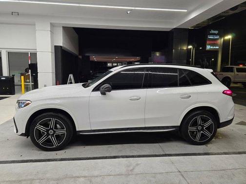2025 Mercedes-Benz GLC 300 Base 4MATIC