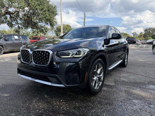 2022 BMW X4 xDrive30i