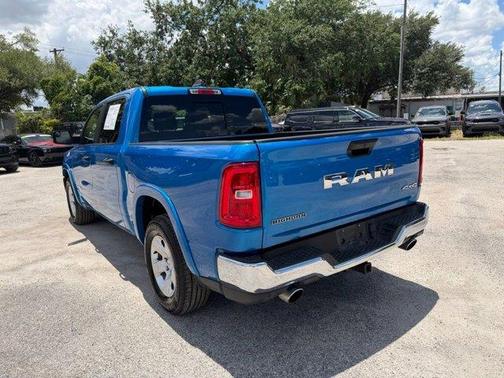 Hydro Blue Pearlcoat 2025 RAM 1500 Big Horn