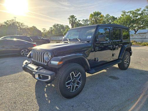 2025 Jeep Wrangler 4-Door Sahara 4x4