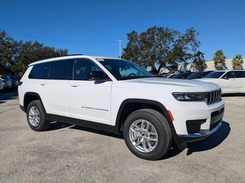 2025 Jeep Grand Cherokee L Laredo
