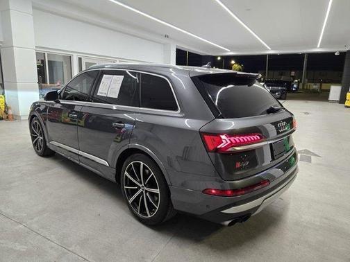2022 Audi SQ7 4.0T Premium Plus