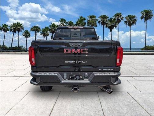 2020 GMC Sierra 2500 Denali