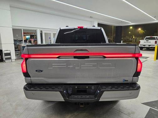 2022 Ford F-150 Lightning LARIAT