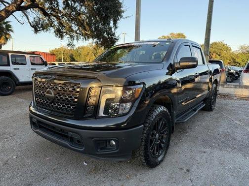 2019 Nissan Titan SV