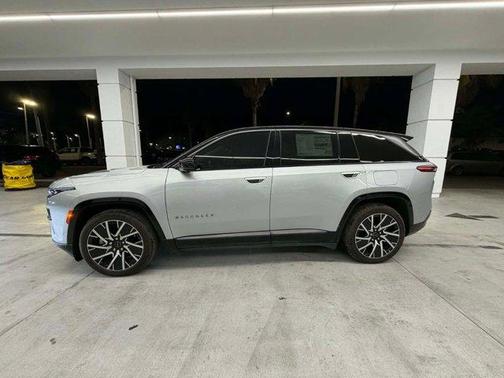 2025 Jeep Wagoneer S Limited