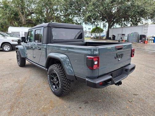 2026 Jeep Gladiator Sport