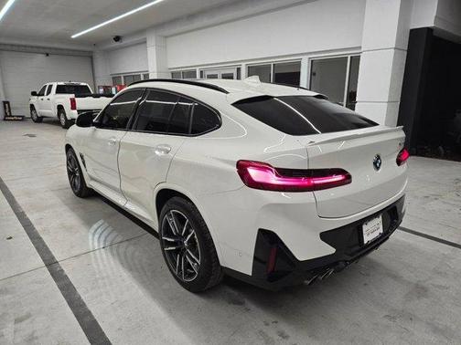 2023 BMW X4 M AWD