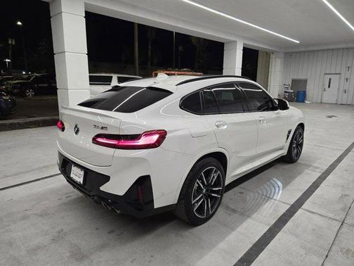 2023 BMW X4 M AWD