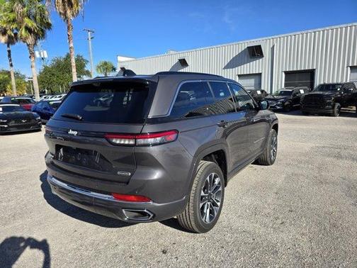 2025 Jeep Grand Cherokee Overland