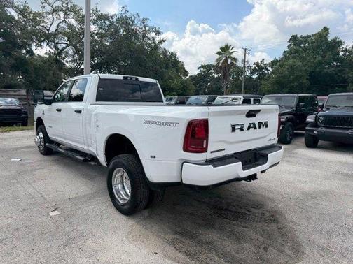 Bright White Clearcoat 2026 RAM 3500 Big Horn