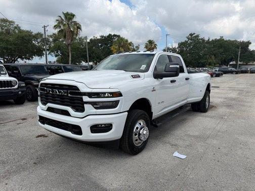 Bright White Clearcoat 2026 RAM 3500 Big Horn