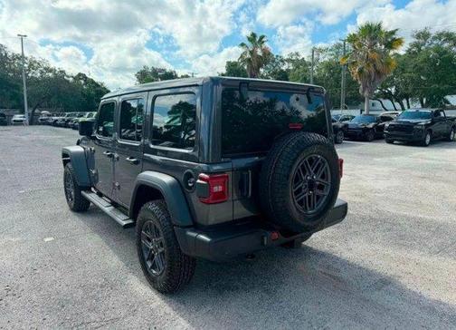 Granite Crystal Clearcoat Metallic 2026 Jeep Wrangler Sport