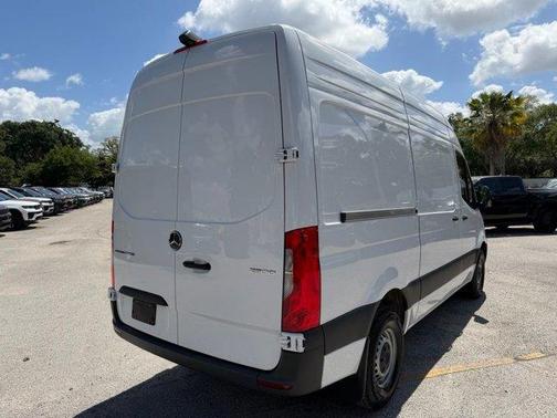 2025 Mercedes-Benz Sprinter 2500 144 WB