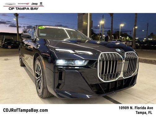 2025 BMW 740 i