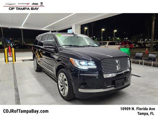 Black Metallic 2023 Lincoln Navigator L Reserve