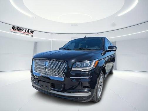Black Metallic 2023 Lincoln Navigator L Reserve