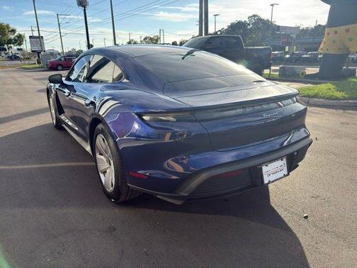 2022 Porsche Taycan Base