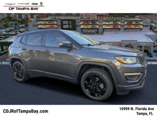 Granite Crystal Clearcoat Metallic 2018 Jeep Compass Altitude