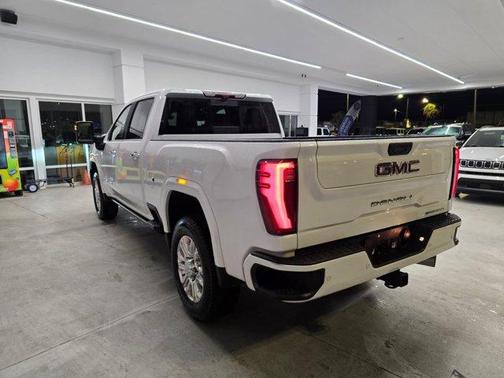 White Frost Tri-Coat 2024 GMC Sierra 3500 Denali
